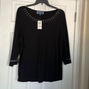 NWT Women’s 3X plus top